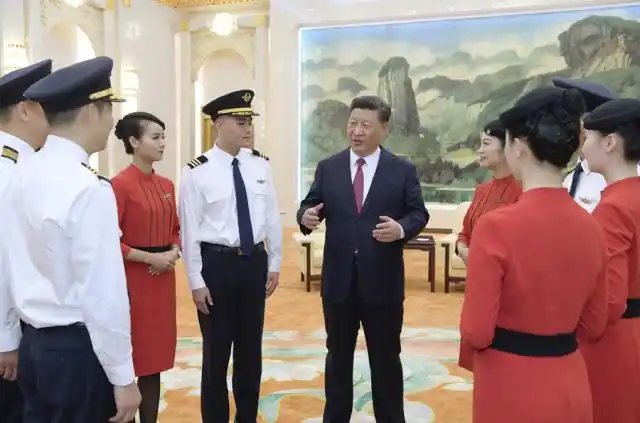 习近平深情瞻仰人民英雄纪念碑_习近平总书记缅怀英烈 英雄事迹学习活动 纪念烈士纪念日向人民英雄敬献花篮仪式