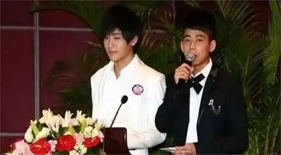 娱乐圈兄弟反目真相_张杰和苏醒关系好吗_苏醒李炜友谊破裂事件