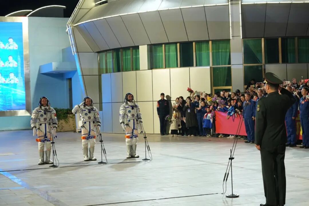 神舟二十一号成功发射！一起回顾精彩瞬间