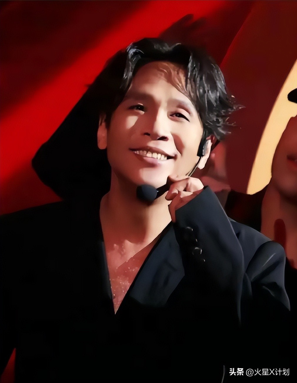 宋小宝碰瓷小品台词欢_宋小宝事业巅峰与衰落_宋小宝抛弃发妻真相