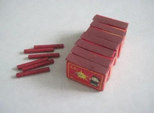 河南过年放鞭炮传统_过年放鞭炮_河南过年禁止燃放烟花爆竹政策