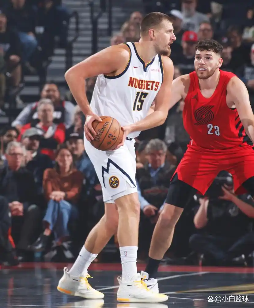 杨瀚森NBA杯赛 饮水机时间 格兰特罚球绝杀_杨瀚森首次被弃用