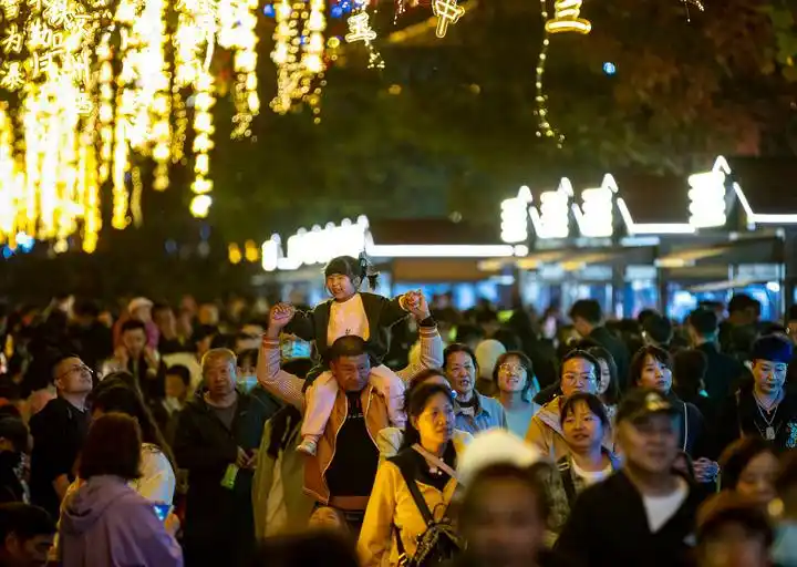 正观快评：“反向出行”是对旅行意义的重新思考