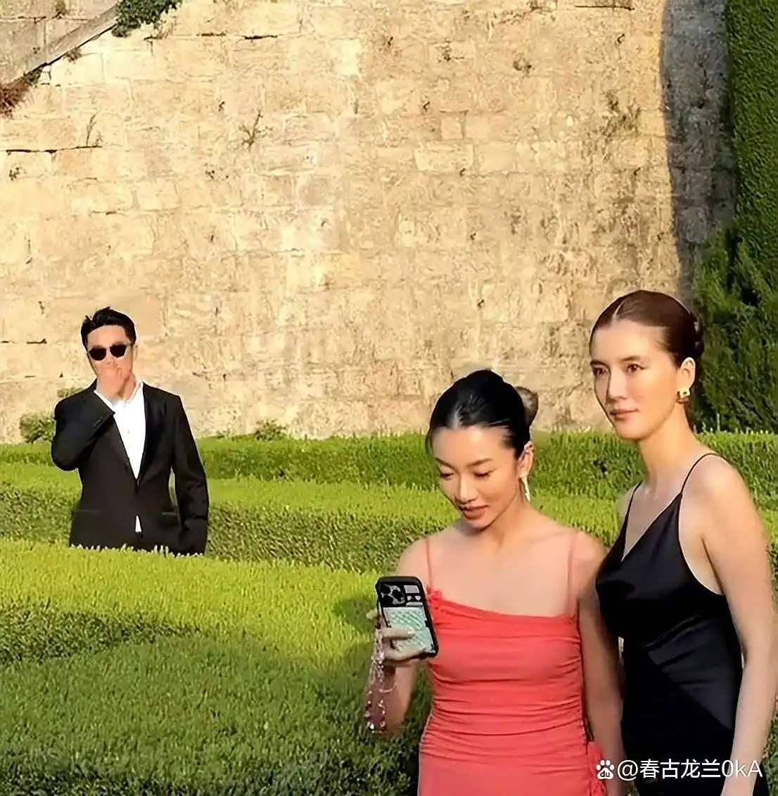 吴千语孕肚网络争议_吴晓露真的怀孕了吗_吴千语怀孕热搜讨论