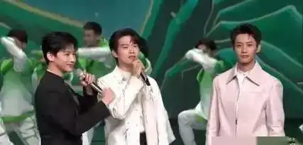 春晚收视率下滑原因及对策_春晚2025主题巳巳如意生生不息分析_2025春晚灵异事件辟谣