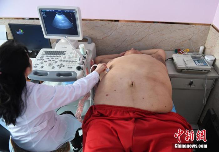 减重方法_快速减肥法是否科学_268斤男子切胃手术后身亡 院方回应