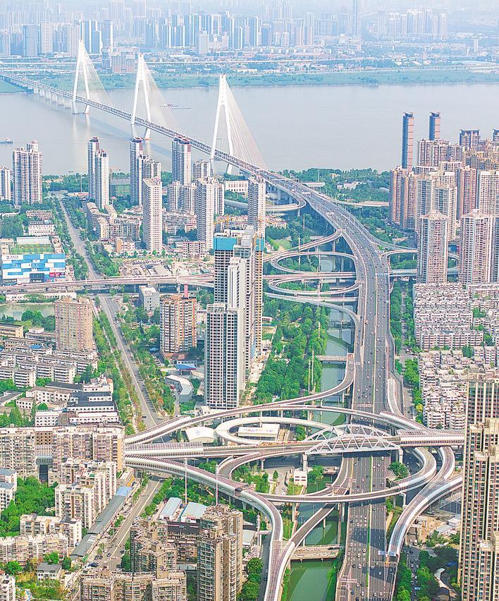 湖北前三季度GDP增速高于全国领跑中部