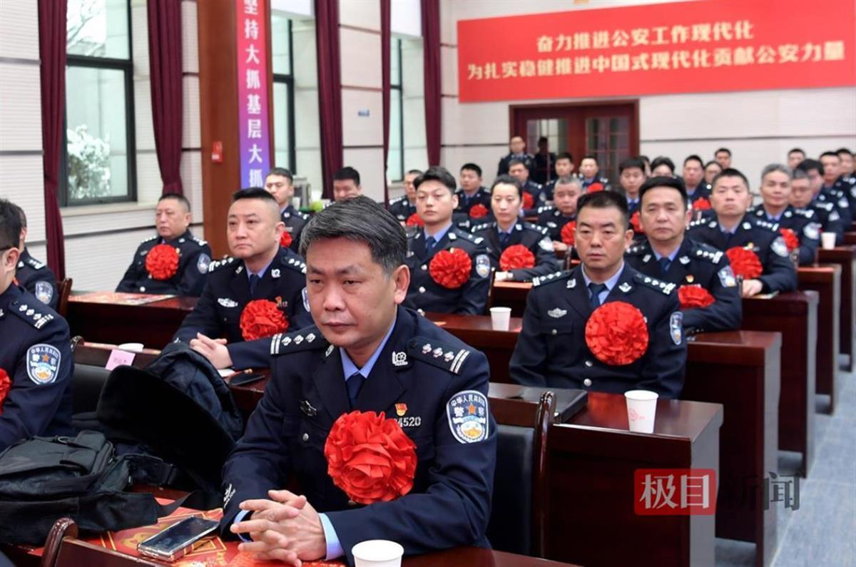 硬汉所长纪汉的另一面，是对人民群众的“软”