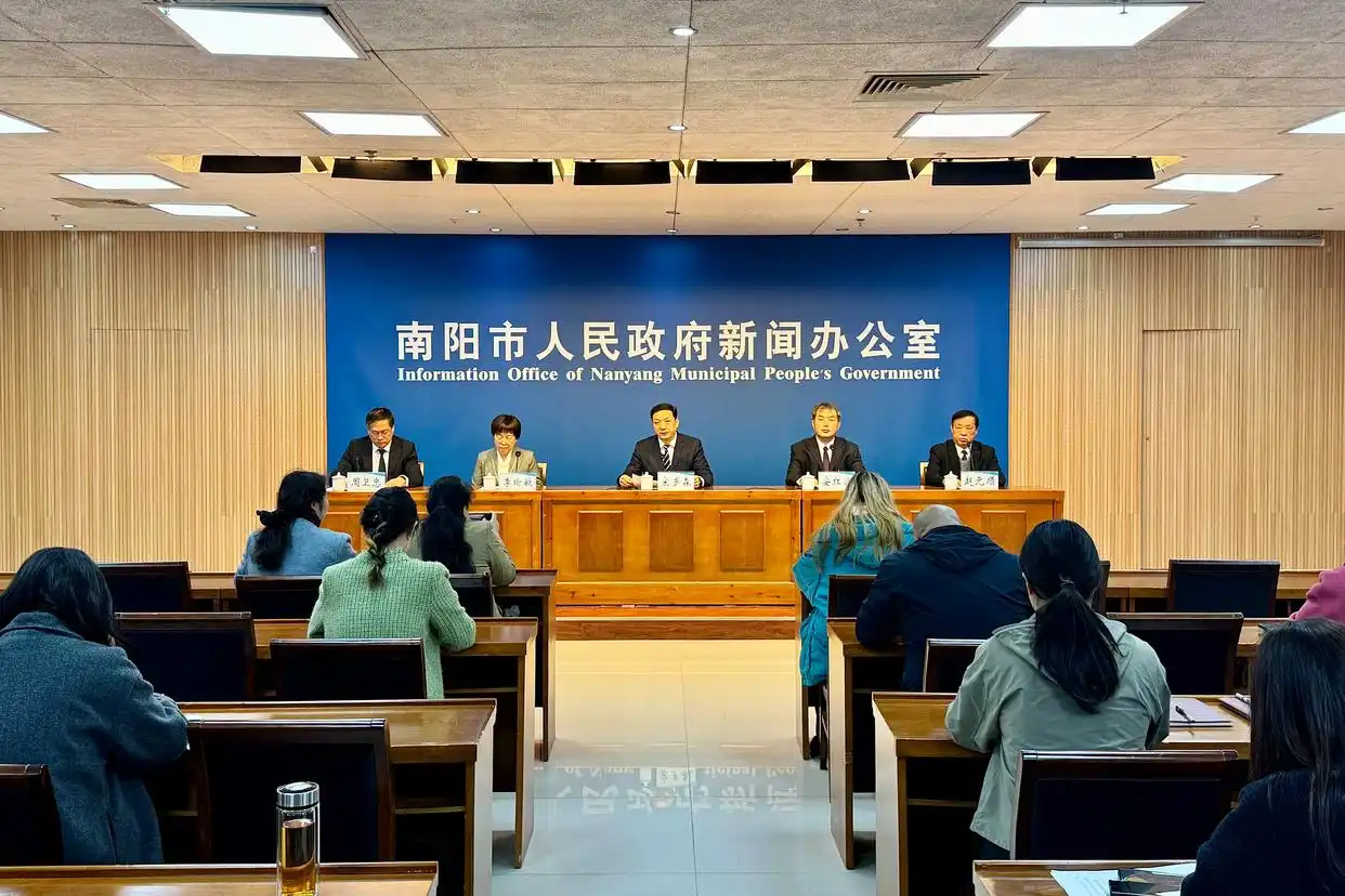 详细阅读:高快新!南阳前三季度经济运行亮点纷呈 高快新!南阳前三季度经济运行亮点纷呈