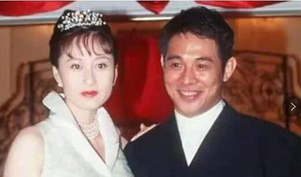 赌王准五太郑咏诗_郑咏诗未与赌王生孩子_赌王与利智感情纠葛