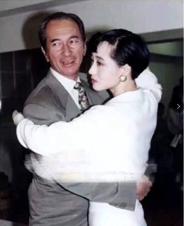 郑咏诗未与赌王生孩子_赌王准五太郑咏诗_赌王与利智感情纠葛