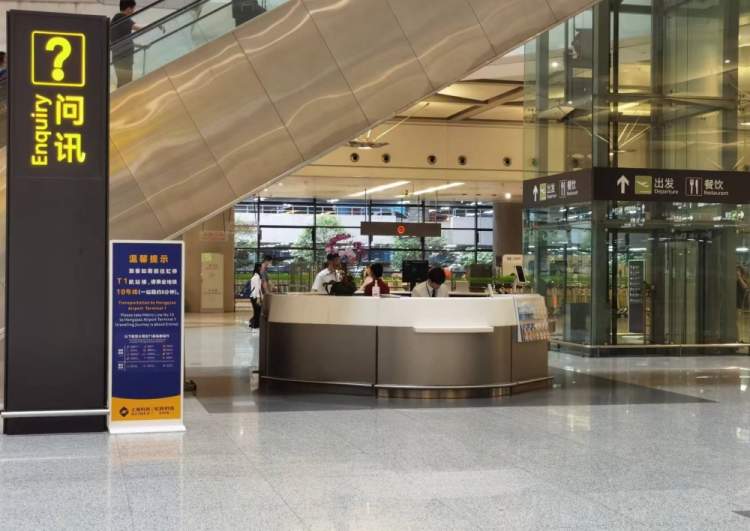 虹桥商务区交通问题_公交车难找网约车贵出租车服务态度差_多地推出网约公交车