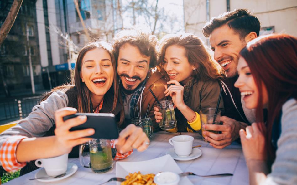 高德扫街榜_本地生活服务app_真实用户行为数据本地生活推荐