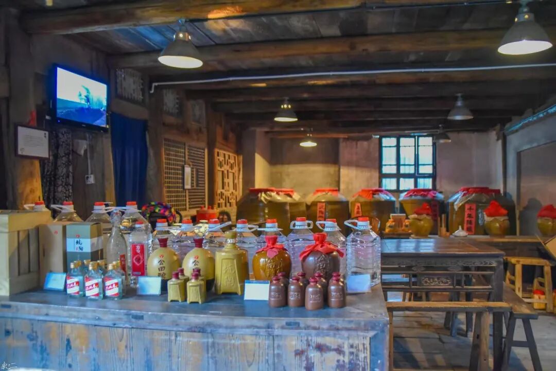 洪雅瓦屋山居酒店 瓦屋山风景名胜区 洪雅雅女湖民宿 瓦屋山雅女湖 瓦屋山雅湖蜀山柒舍 洪雅雅湖民宿_洪雅野鸡坪住宿
