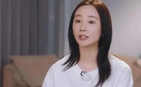 李纯综艺节目承认恋爱_李纯马頔恋爱实锤_李纯马頔领证结婚