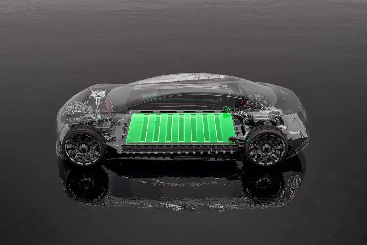 新能源车售后无保障_年轻人低价抢购倒闭车企烂尾车_车企破产车主困境