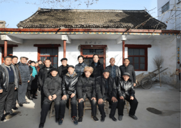 许家印妻子丁玉梅公开露面_丁玉梅低调身家210亿曝光_许家印和曾伟