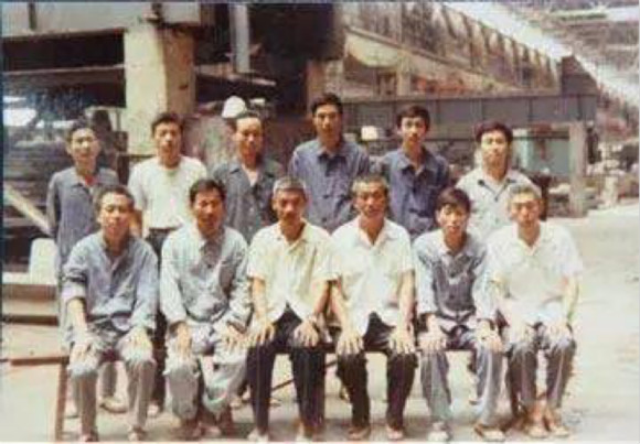 许家印妻子丁玉梅公开露面_丁玉梅低调身家210亿曝光_许家印和曾伟