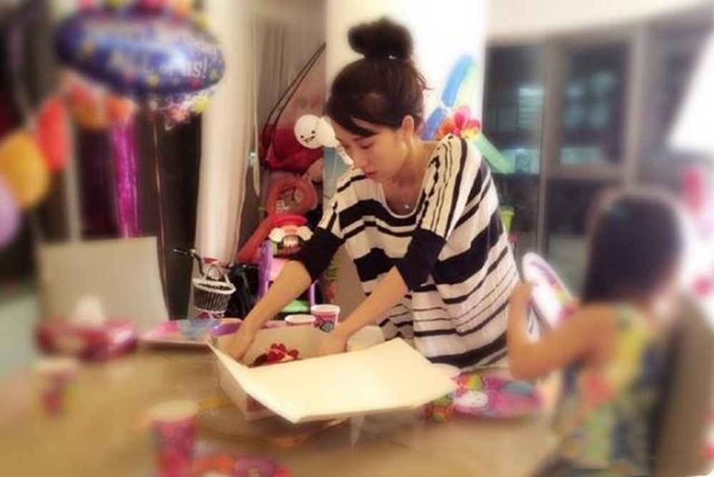 蜗居 李念 戏外生活_李念 豪宅 亲子陪伴_蜗居为什么被禁