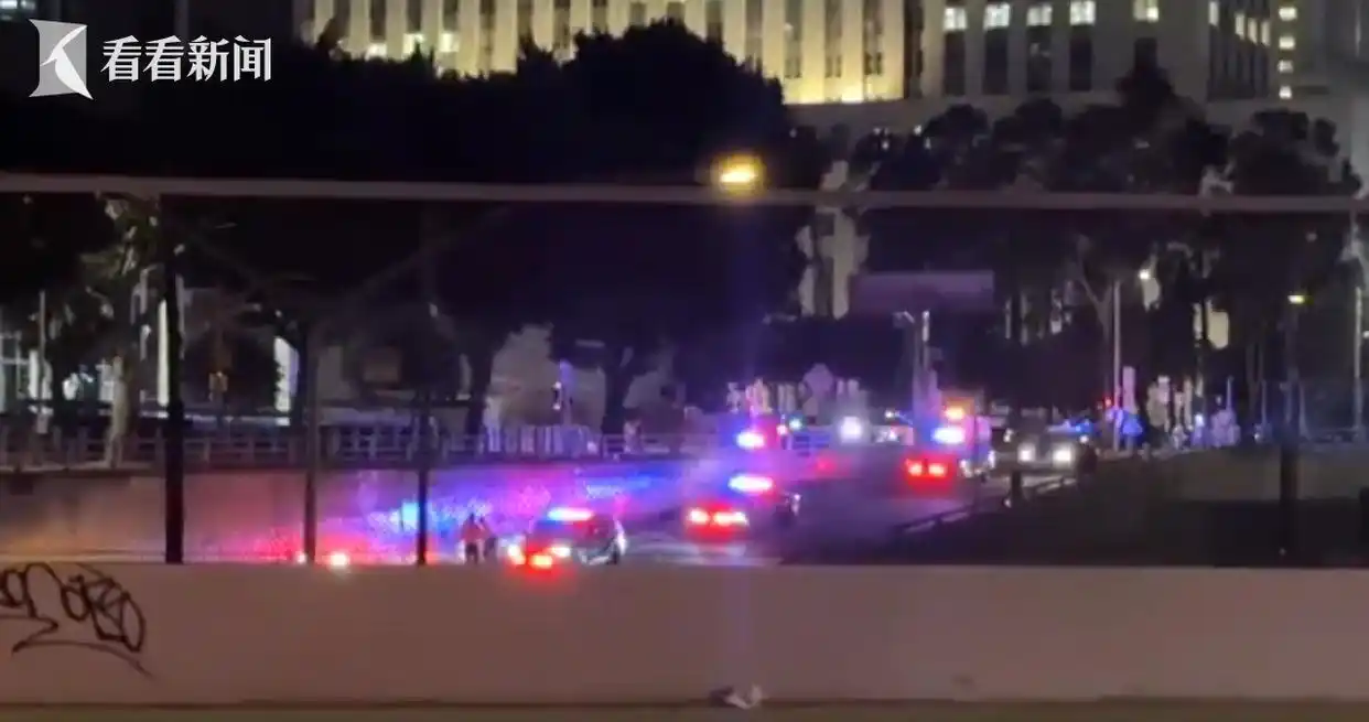 洛杉矶“失控” 特朗普政府围堵移民引燃骂战