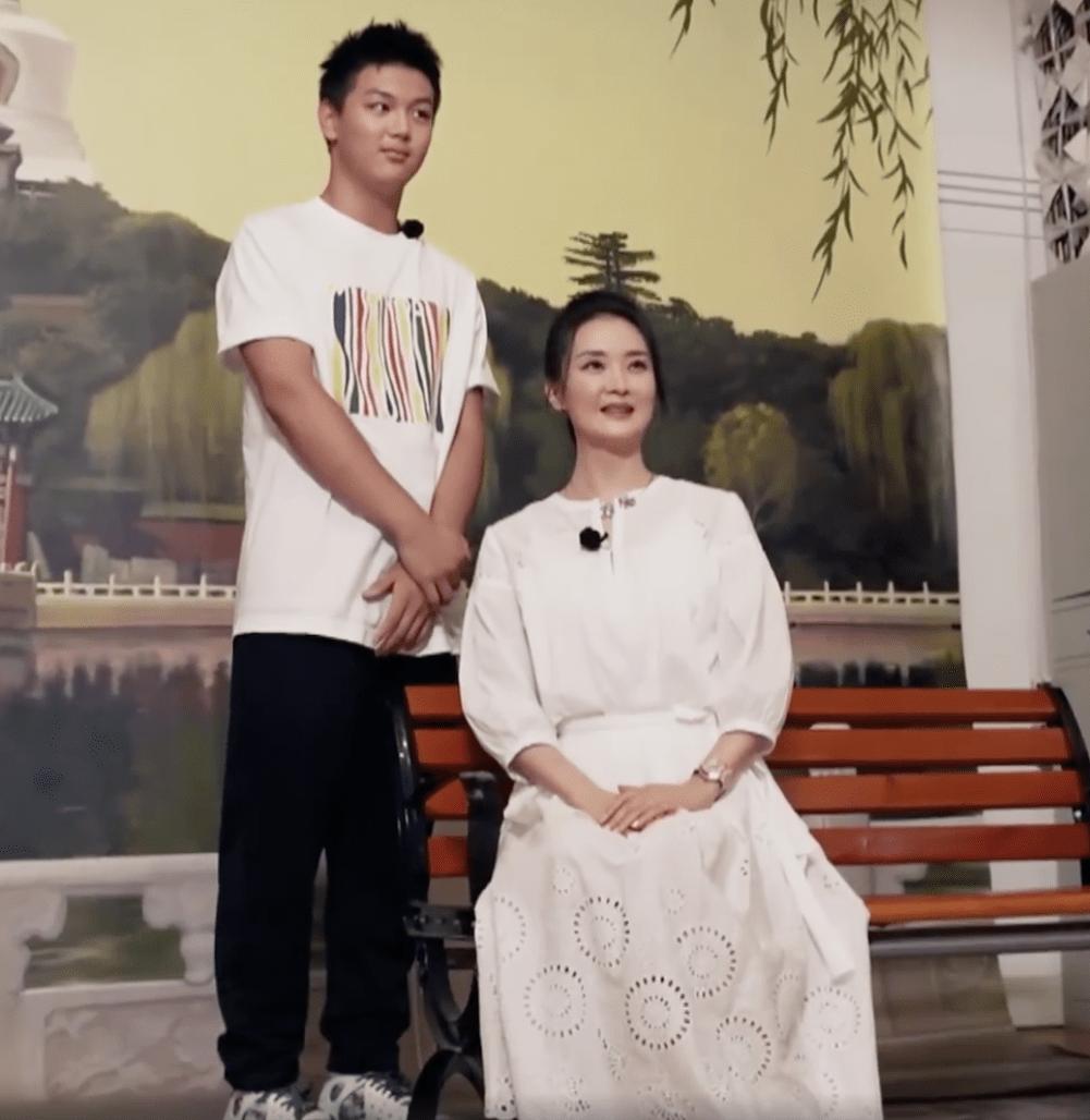 王艳秀恩爱击退婚变传闻_王艳的老公王志才前妻_王艳王志才珍珠婚