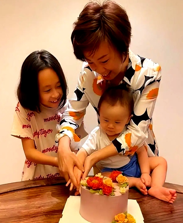 张怡宁老公徐威近照_张怡宁和徐威的日常生活_张怡宁徐威婚姻故事