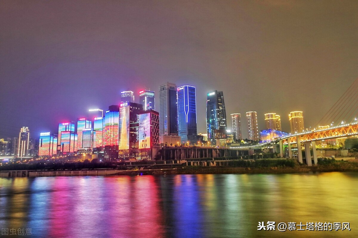 洪崖洞历史_重庆洪崖洞在哪里_洪崖洞夜景