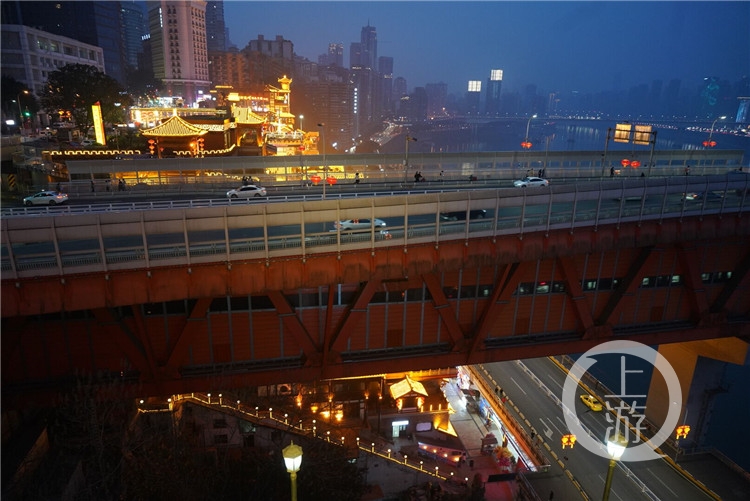 洪崖洞改造升级工程_重庆洪崖洞在哪里_全新洪崖洞2.0版