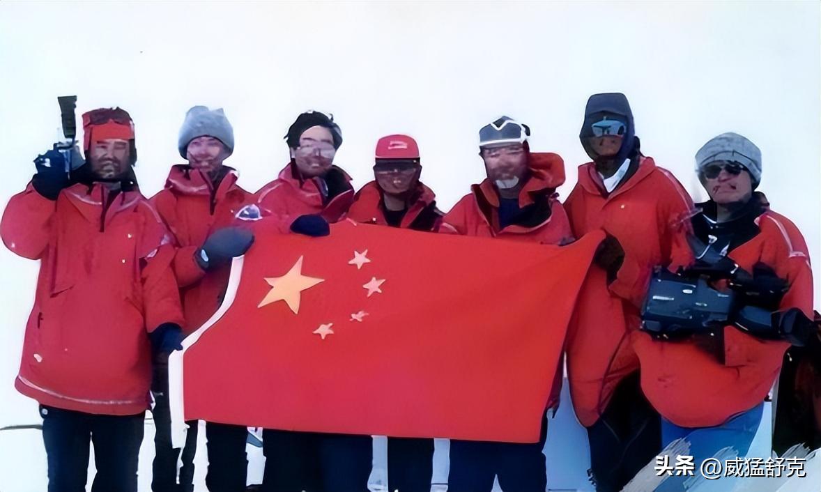 毕福剑跌落神坛经历_饭局门毕福剑_毕福剑央视星光大道被封杀原因