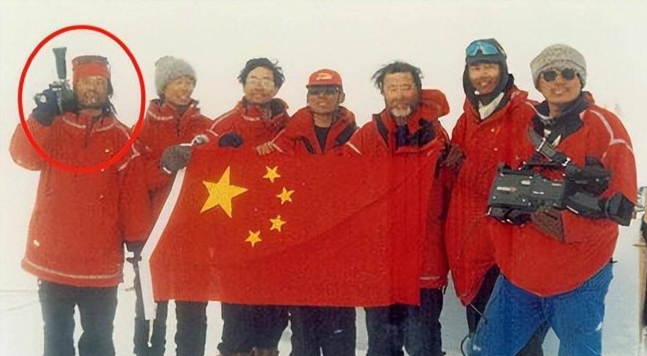 毕福剑落魄现状_毕福剑事业巅峰经历_饭局门毕福剑