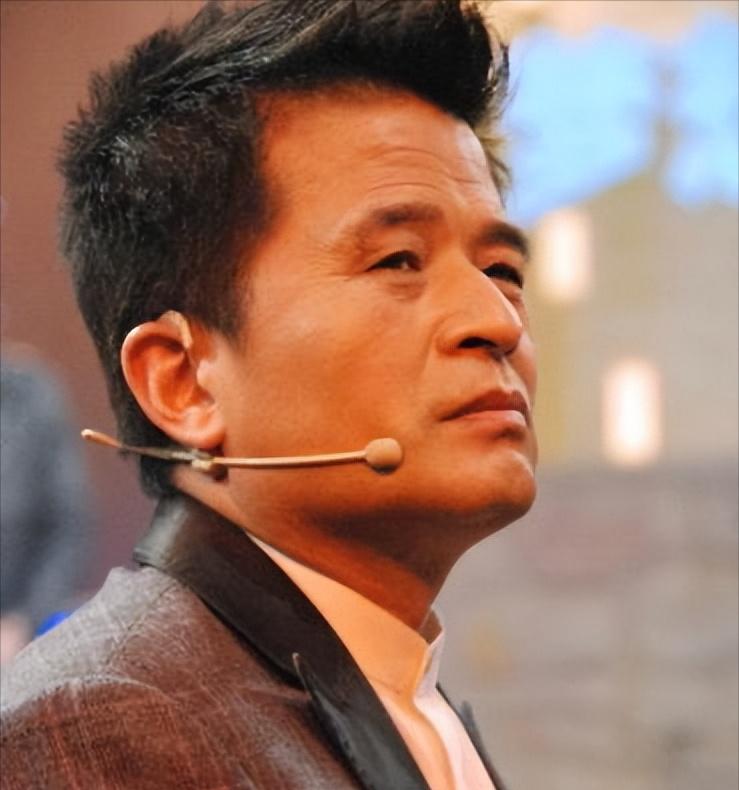 毕福剑事业巅峰经历_饭局门毕福剑_毕福剑落魄现状