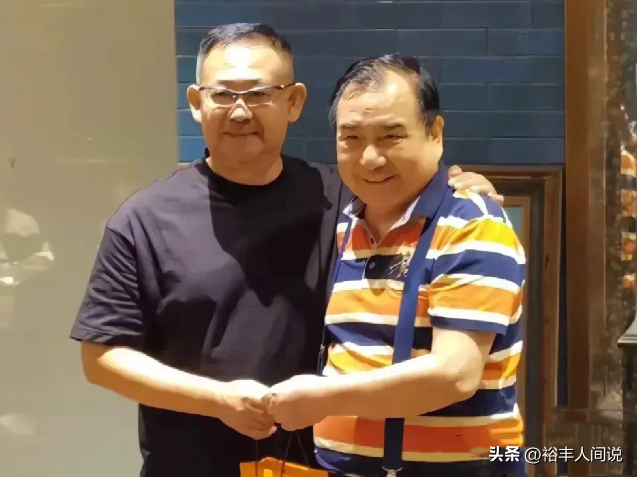 饭局门毕福剑_毕福剑李晓华合照_富豪明星聚会