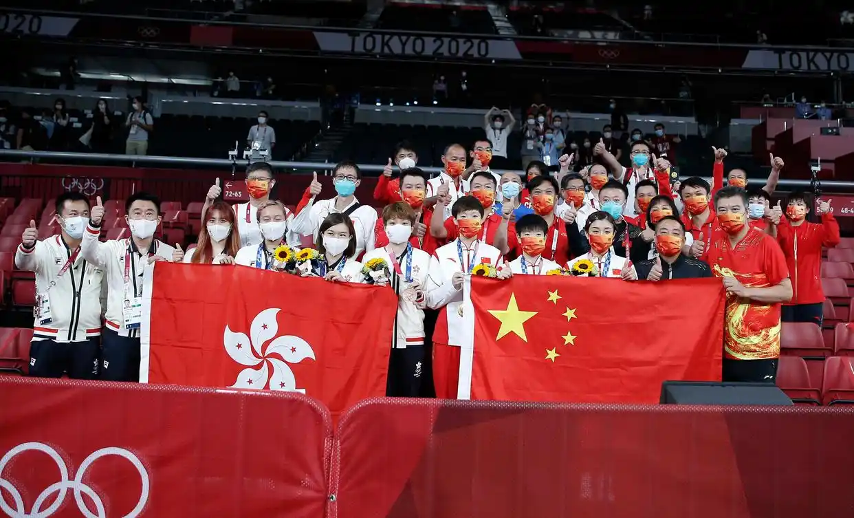 北京冬奥会纪录片 霍震霆 1990北京亚运会_霍震霆：父子同场见证盛事是一种光荣