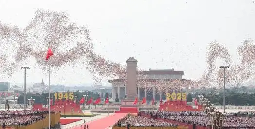 揭秘｜8万只气球、8万羽和平鸽，如何齐飞？