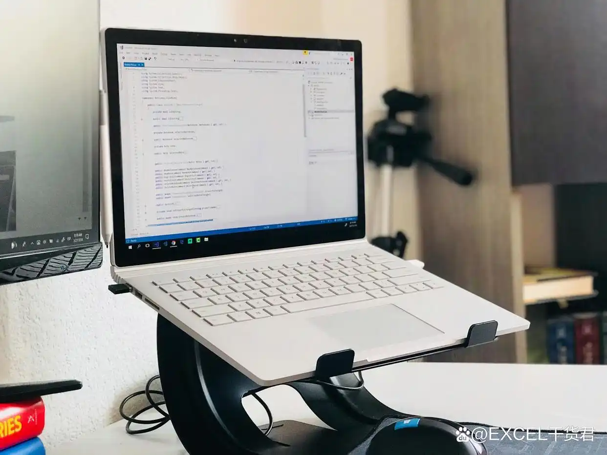 Win11记事本太花哨？老哥教你一键滚回经典版，操作简单不费劲！