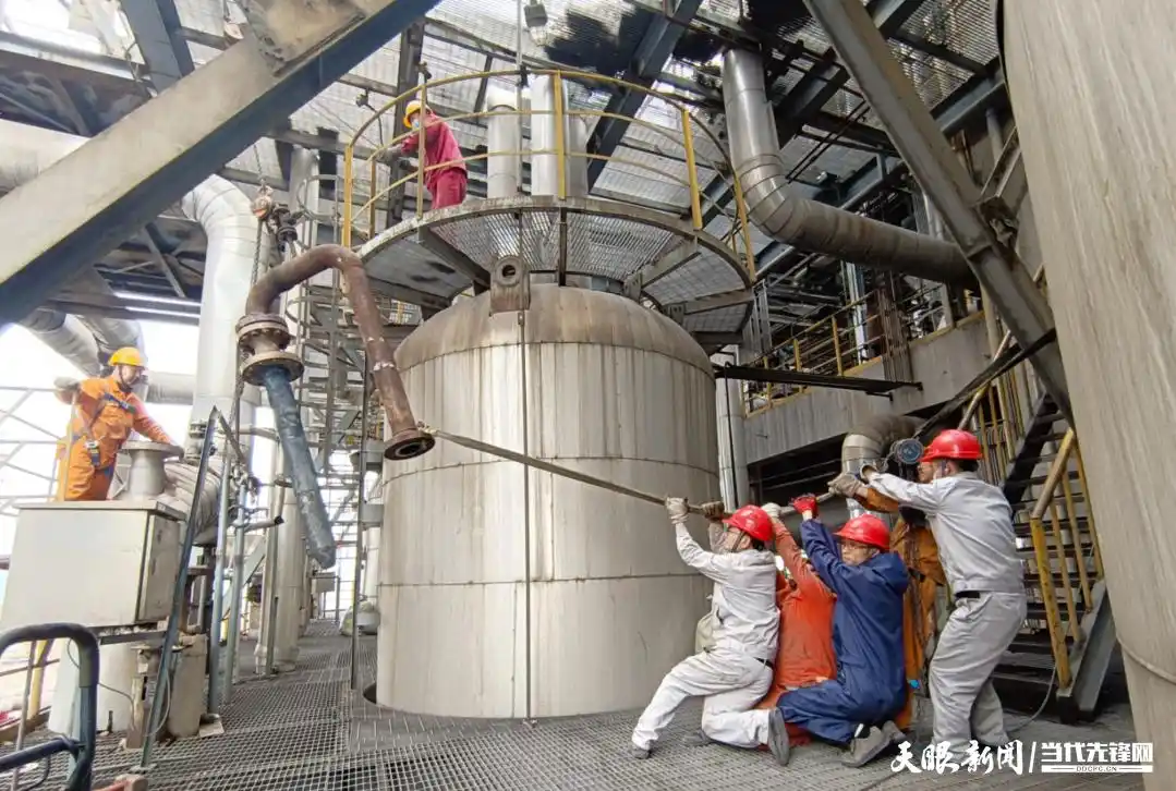 化工厂检修稿件_黔希化工年度大修 完工率100% 重点项目检修