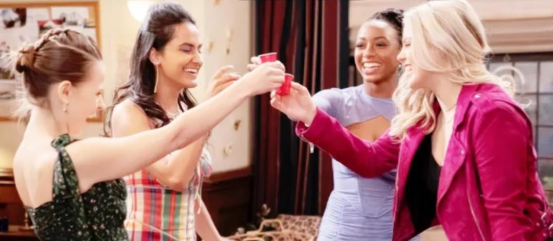 女大学生的性生活 HBO Max 剧集_大学生网络生活