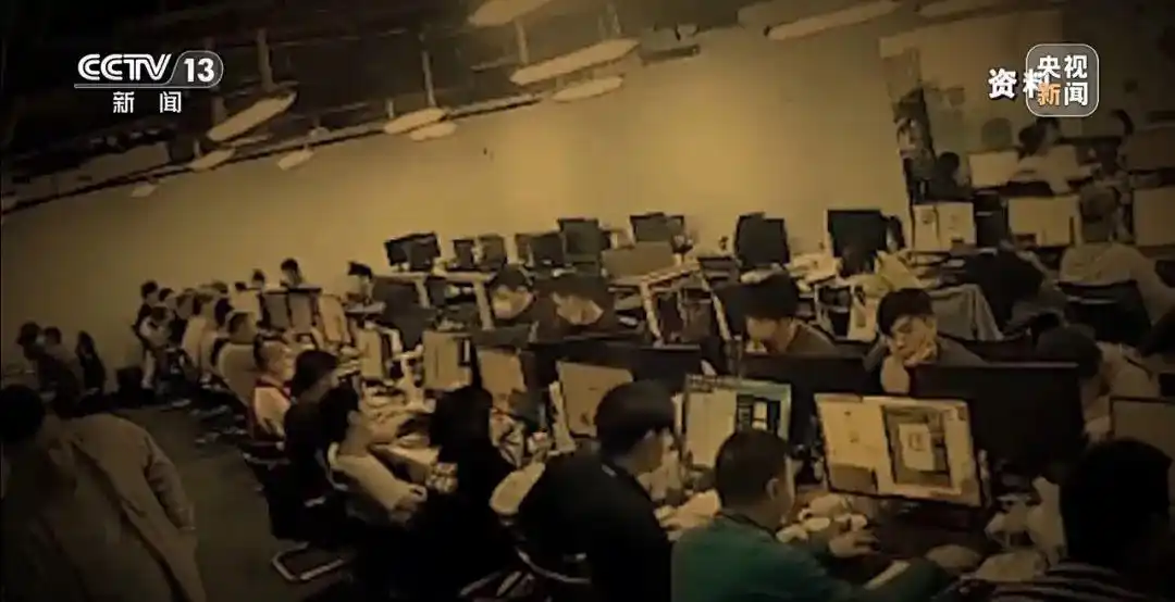 胡一啸父亲胡宗兵寻子经历_高中生被迫电诈时刷到父亲寻子新闻_高中生轻信高薪兼职被骗到境外电诈园区