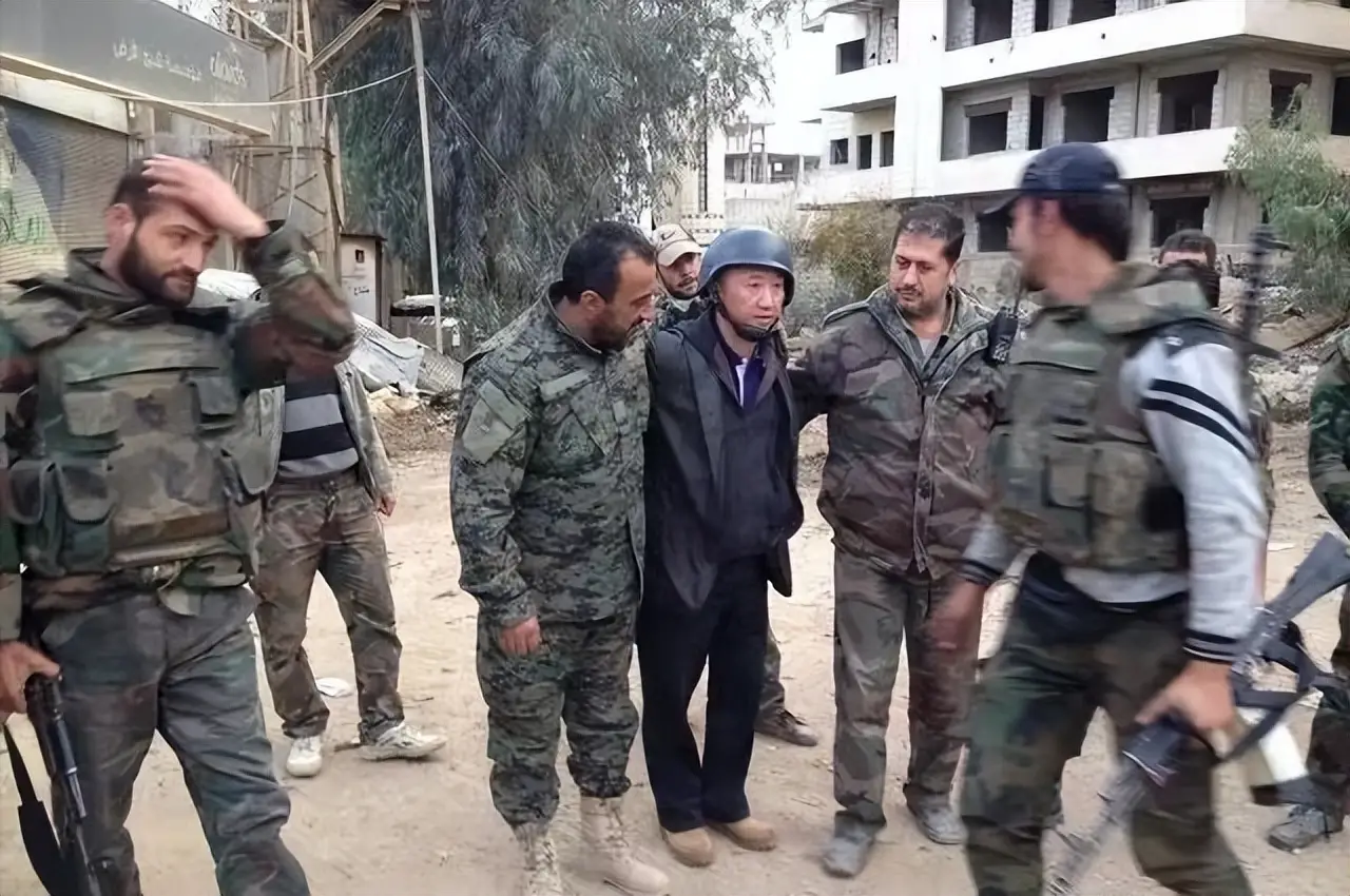 卢宇光 凤凰卫视 驻莫斯科战地记者_中国的战地记者