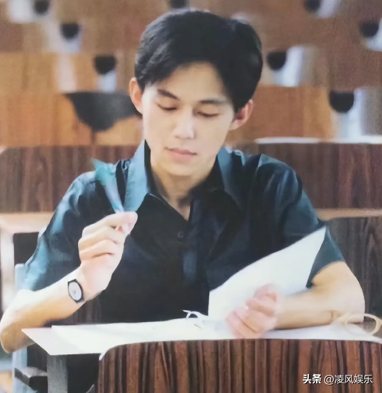 何炅回应衰老焦虑：准备再干三四十年_何炅面容变化_何炅衰老焦虑