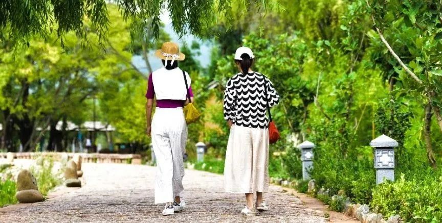 每天走8000步_走路不伤膝盖_别再硬凑一万步了 这个步数最合理