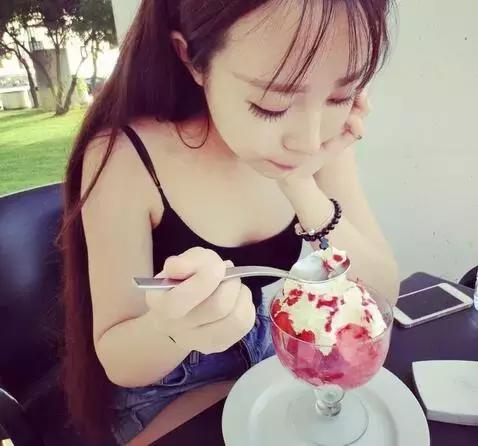 中国球星恋爱对象 学生妹魅力分析 大学女友选择_漂亮学生妹