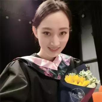 中国球星恋爱对象 学生妹魅力分析 大学女友选择_漂亮学生妹