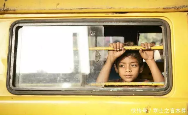 贫民窟的百万富翁 贾马尔 失踪的女朋友拉提卡_印度电影贫民窟的百万富翁