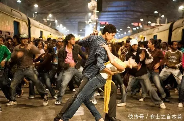 印度电影贫民窟的百万富翁_贫民窟的百万富翁 贾马尔 失踪的女朋友拉提卡