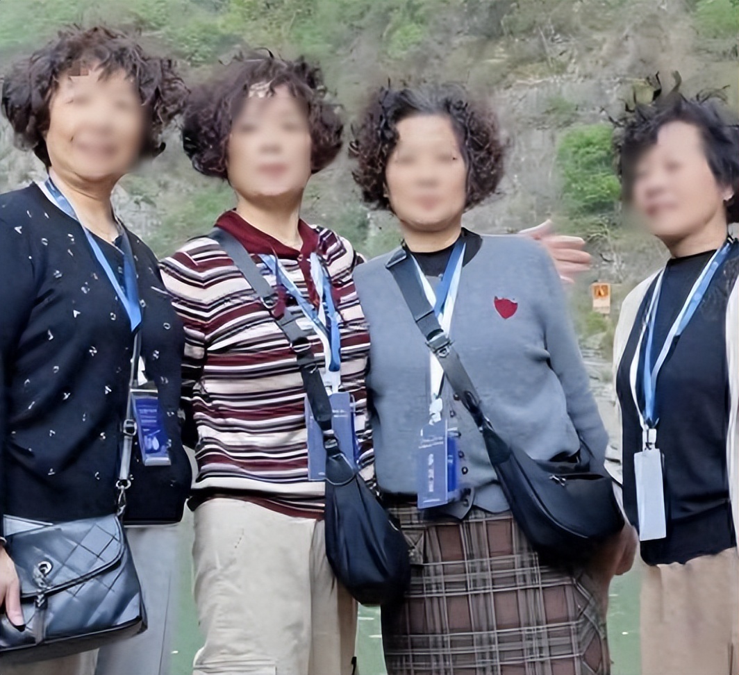 中老年女性发型选择_避免大妈感发型技巧_明星发型