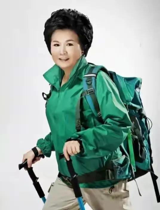 邢质斌老公简历_邢质斌 播音生涯 传奇人物