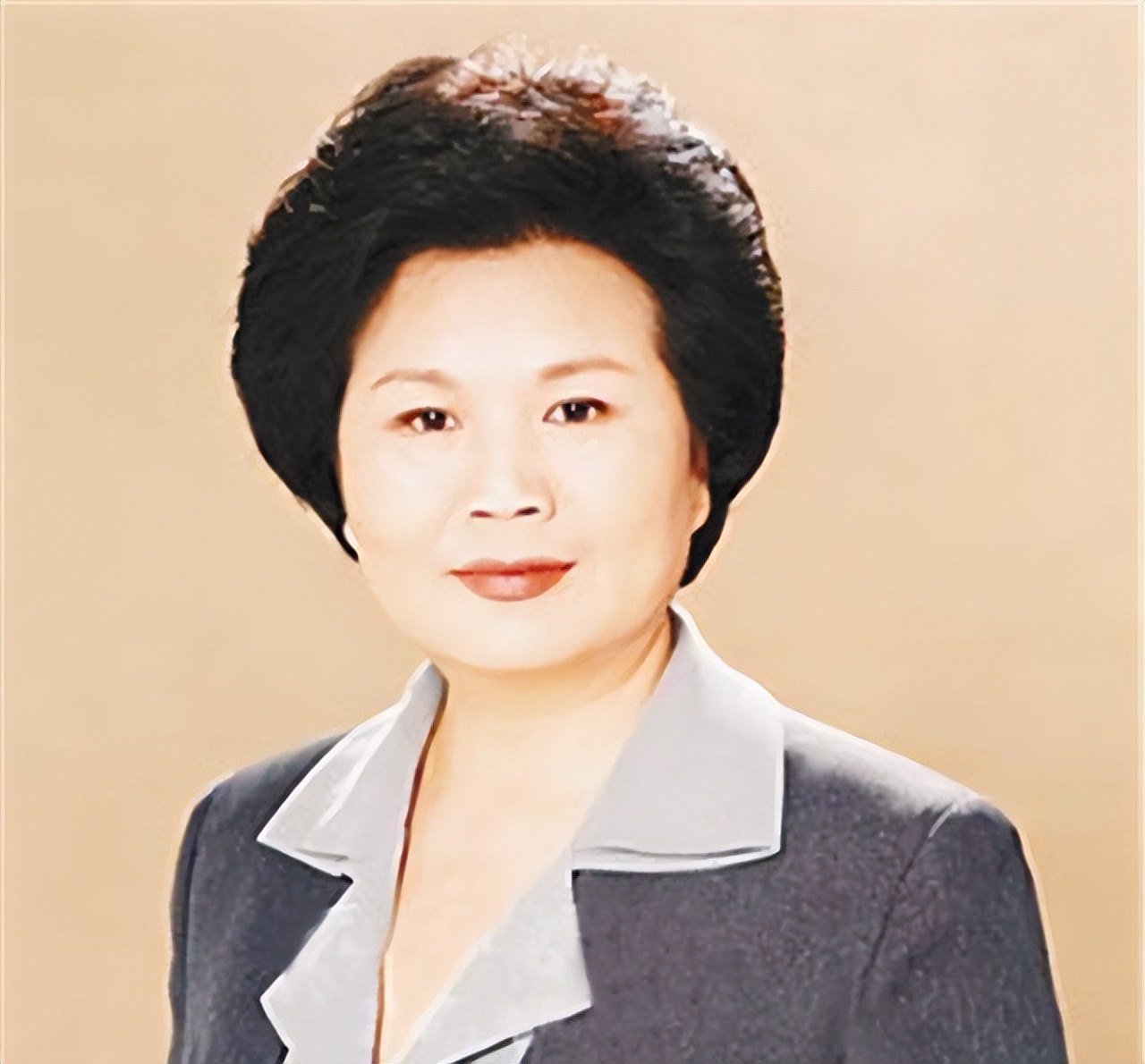 邢质斌老公简历_央视主持人邢质斌回忆录_邢质斌央视岁月变迁