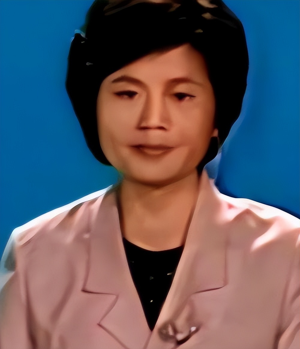 央视主持人邢质斌回忆录_邢质斌央视岁月变迁_邢质斌老公简历