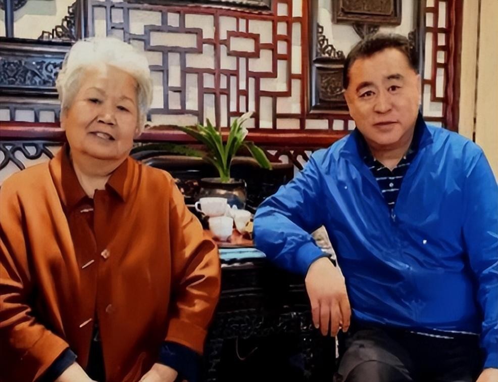 邢质斌央视岁月变迁_邢质斌老公简历_央视主持人邢质斌回忆录